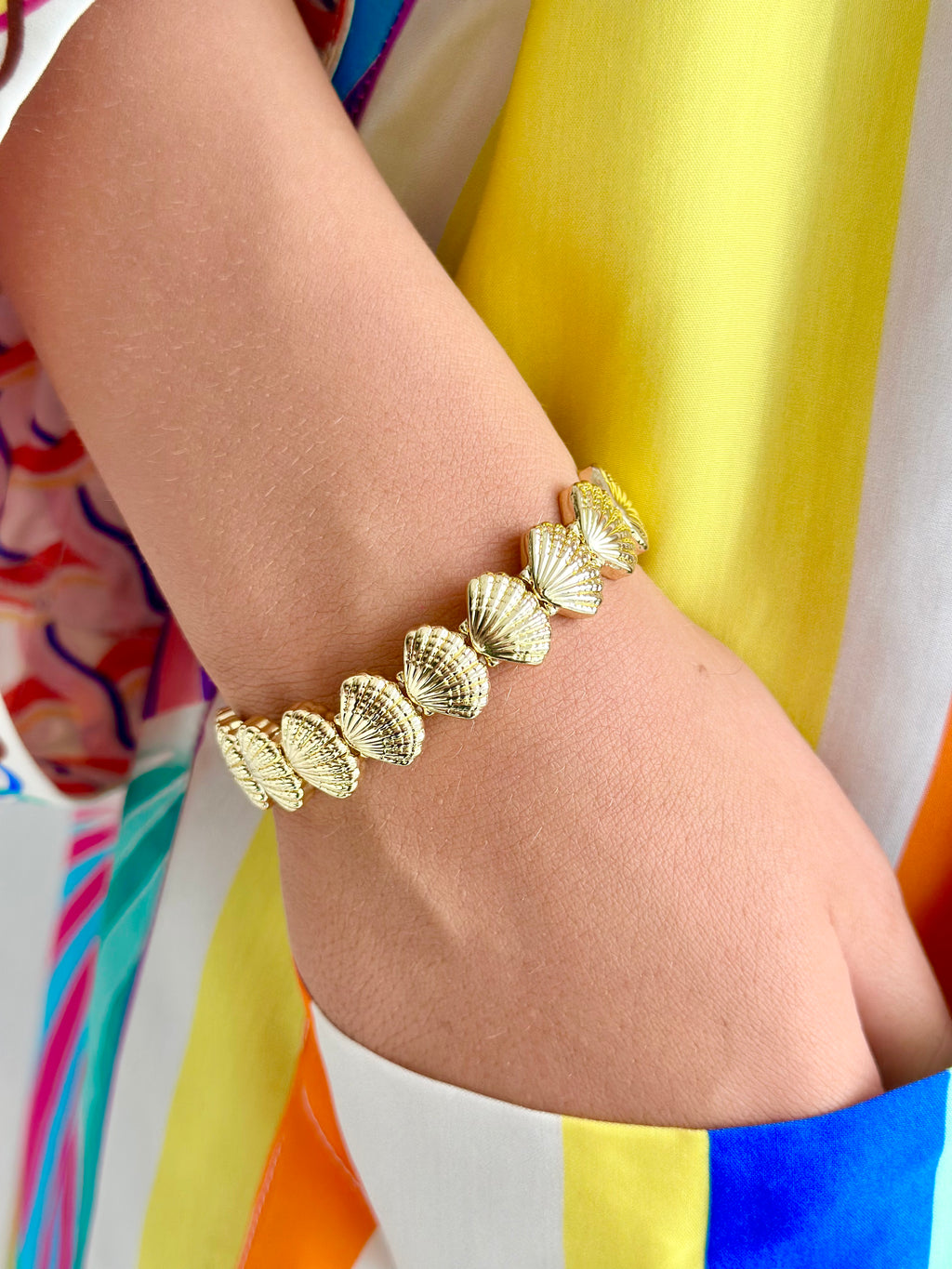Shell bracelet - Gold – moskmelbourne