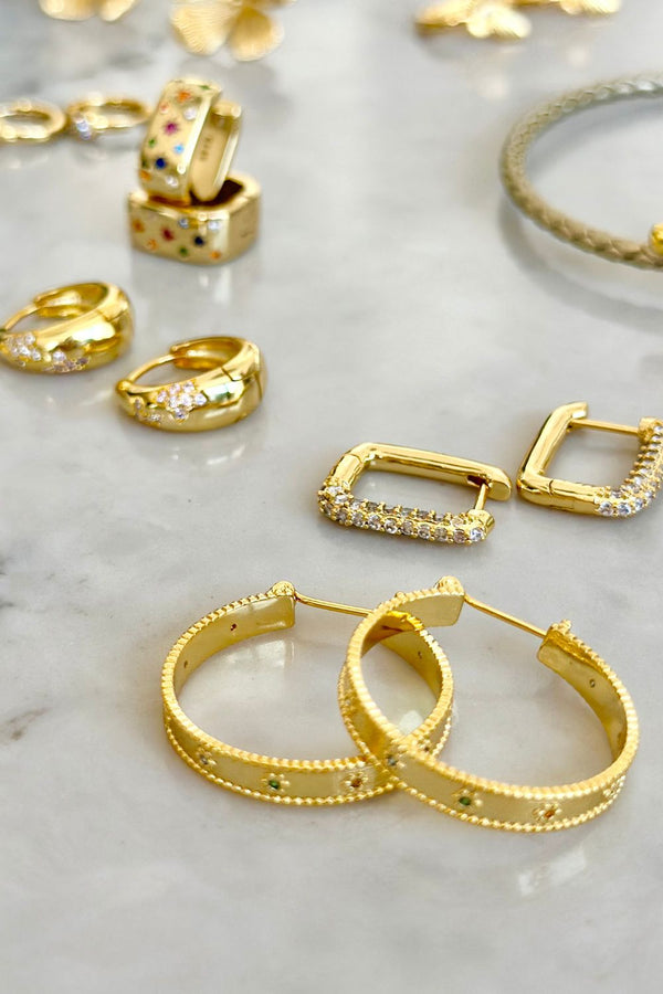 Diamonte star hoops gold